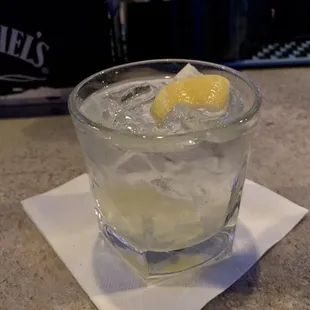 Gin gimlet