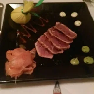 Seared Ahi Tuna*