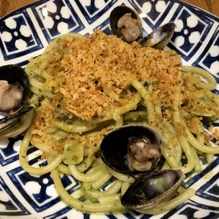 Spaghettoni con Vongole