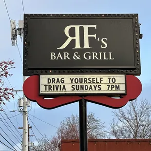 Drag yourself to trivia night every Sunday 7pm