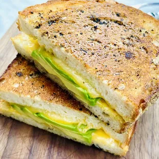 Truffle Grilled Cheese Sandwich