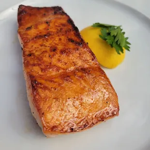 Broiled Salmon