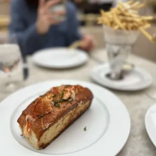 Lobster roll