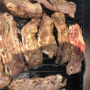 Jerk pork on the grill