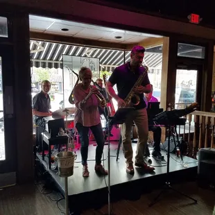 Jazz band on Wednesday nights. Highly recommended!