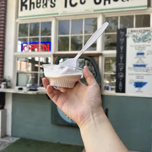 Goat cheese and raspberry jam