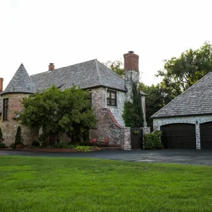 Shakes in a staggered pattern