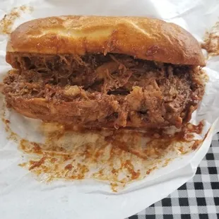 Pulled pork sandwich