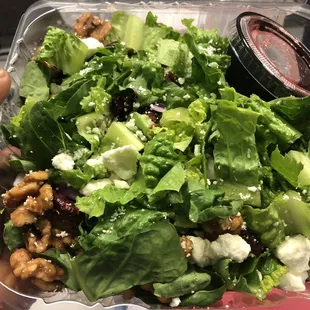 Cranberry walnut salad