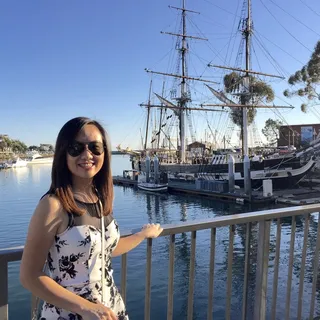 Khuyen H.