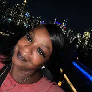 Tracey B.