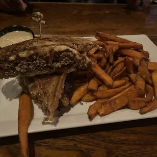 Steakhouse Paddy Melt