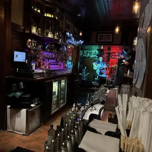 Live Music sets this Irish Bar off!!!