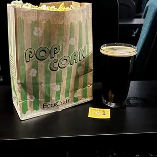 Medium popcorn &amp; campfire stout