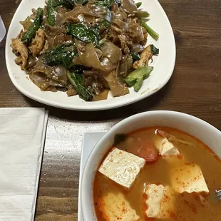 37. Pad See Ew 28. Tom Yum Soup