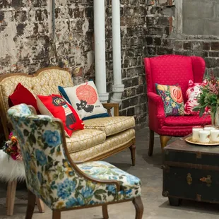 Vintage lounge cat themed