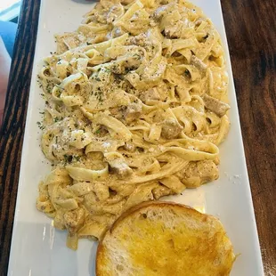 Fettucine Pasta (Chicken)