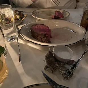 Kings cut prime rib already cut into