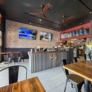 Interior (center is the self-serve pickles, condiments, and utensils table)