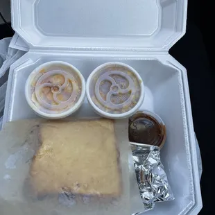 One entree one side. Very neatly packaged