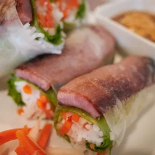 4B Nem Cuon (Vietnamese grilled pork sausage summer roll)