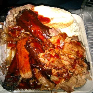 4 meats combo (Pork ribs, beef ribs, brisket, tri-tip)