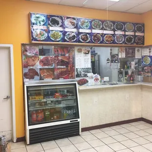 ramen and noodles, interior