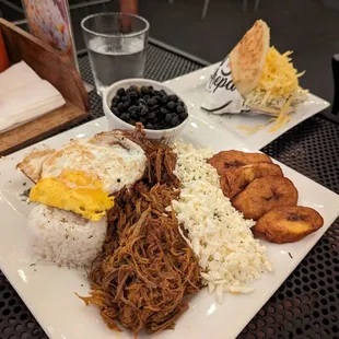 Pabellon Criollo