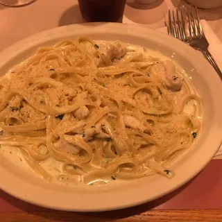 Fettuccine Alfredo