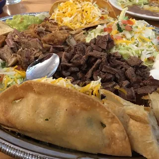 Ricardo's Platillo de Lujo for 2