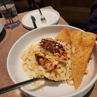 The Chief of Staff got Alfredo pasta after Caesar s salad. I miss the days when Caesar a salad was a performance.