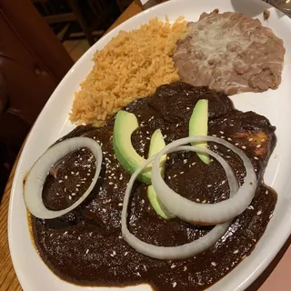 Pollo en Mole