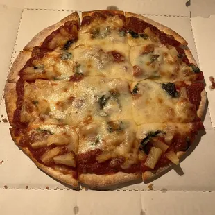 10 inch pineapple and fresh basil