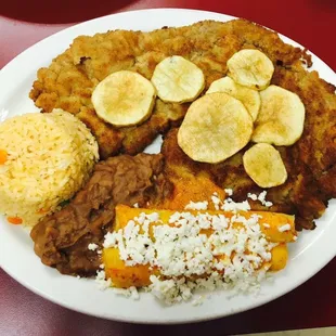 chicken wings and fried chicken, food