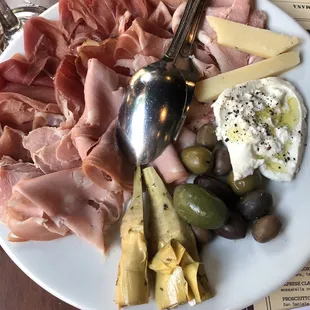 Assorted Cold Cuts &amp; Cheese Platter