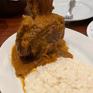 OSSOBUCO ALLA MILANESE CON RISOTTO