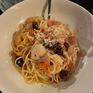 Seafood Combo in Spicy White Wine Sauce