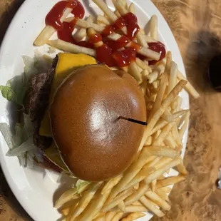 Cheeseburger and fries