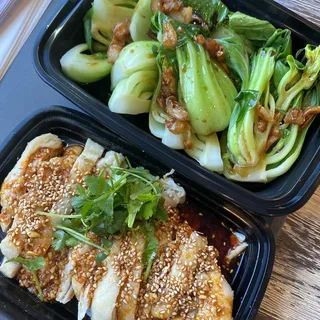 Steamed Chicken in Spicy Sauce