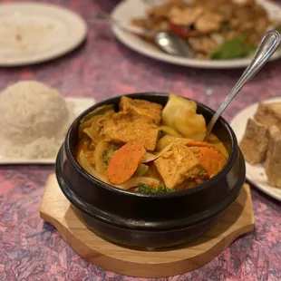 Vegan yellow curry (no fish paste or oyster sauce)