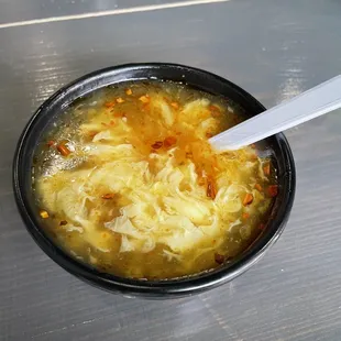 S01. Egg Drop Soup (with chili oil)