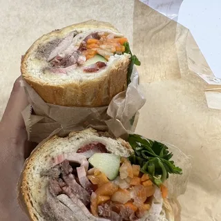 B1. Classic Banh Mi