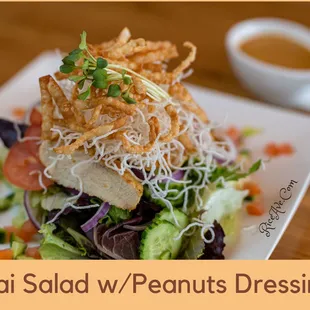 thai salad with peanut dressing