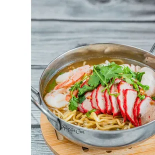 food, ramen and noodles