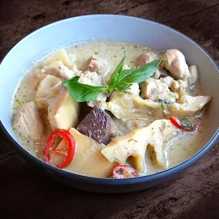 Chicken Green Curry ()