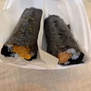 Salmon and spicy salmon roll