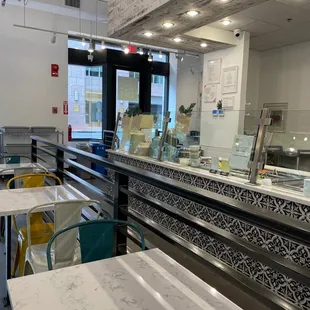 Dining and Service Bar