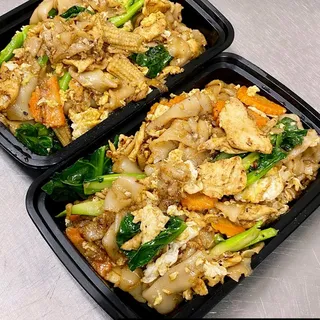 PAD SEE-EEW