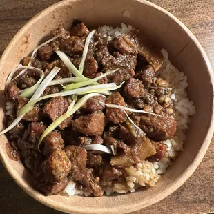 Taiwanese Braised Pork With Rice ( Lu Rou Fan )