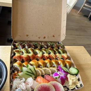 Custom sushi box